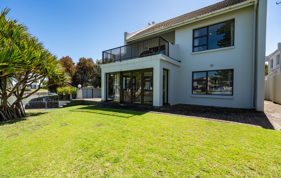 5 Bedroom Property for Sale in Royal Alfred Marina Eastern Cape